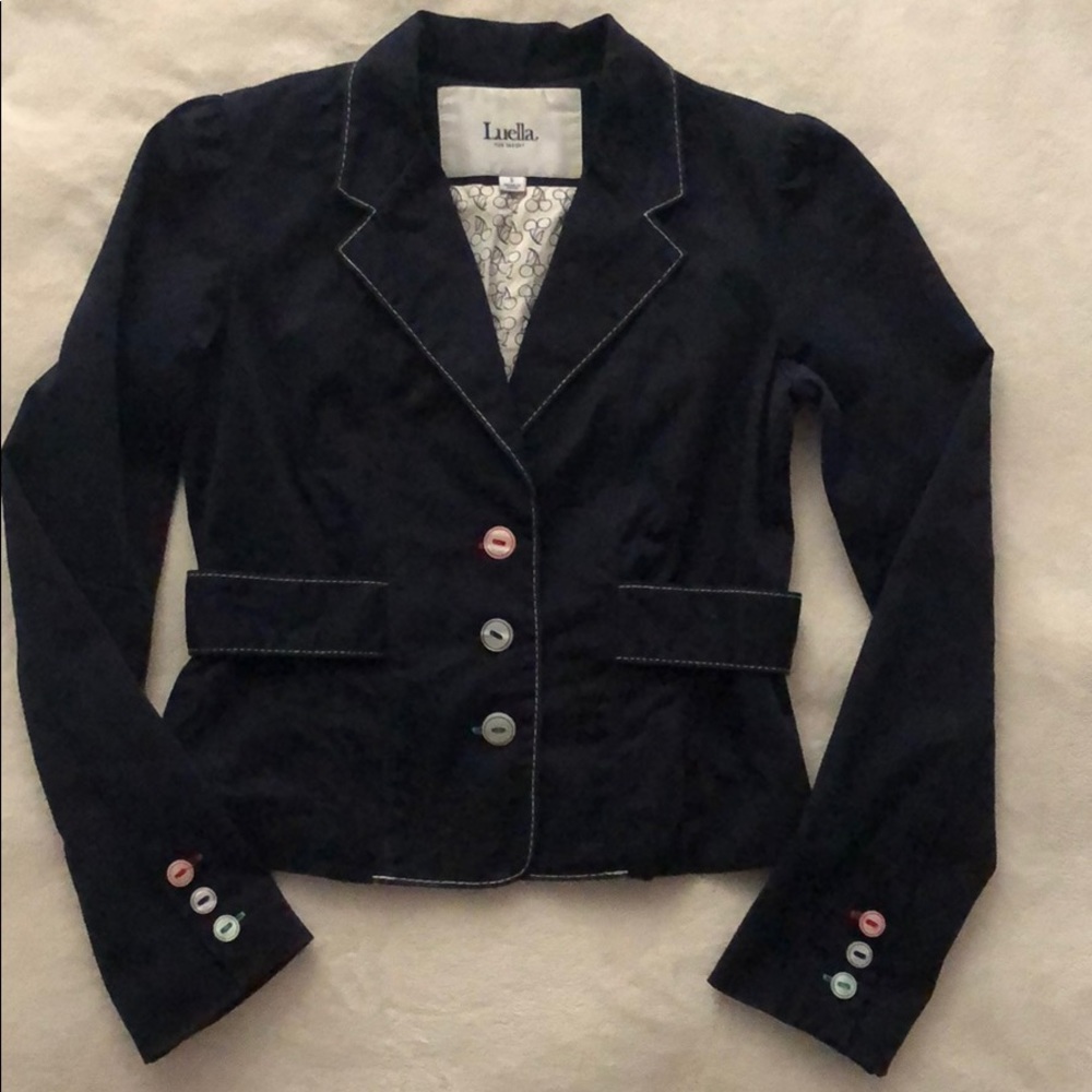 Long sleeved navy jacket